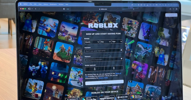 Where do you play Roblox?